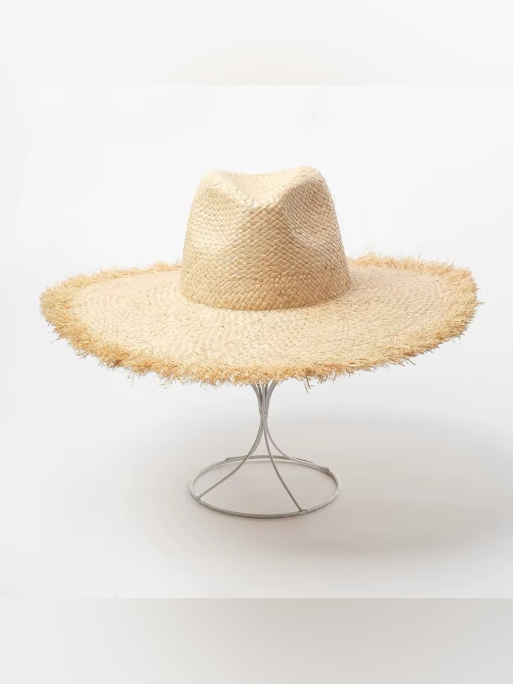 Frayed Brim Straw Hat in Tan Like New